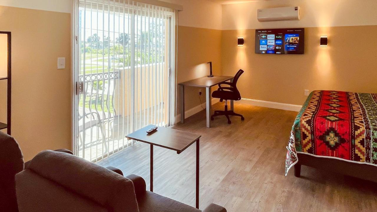 White Orchid Apartments 麥爾茲堡 外观 照片