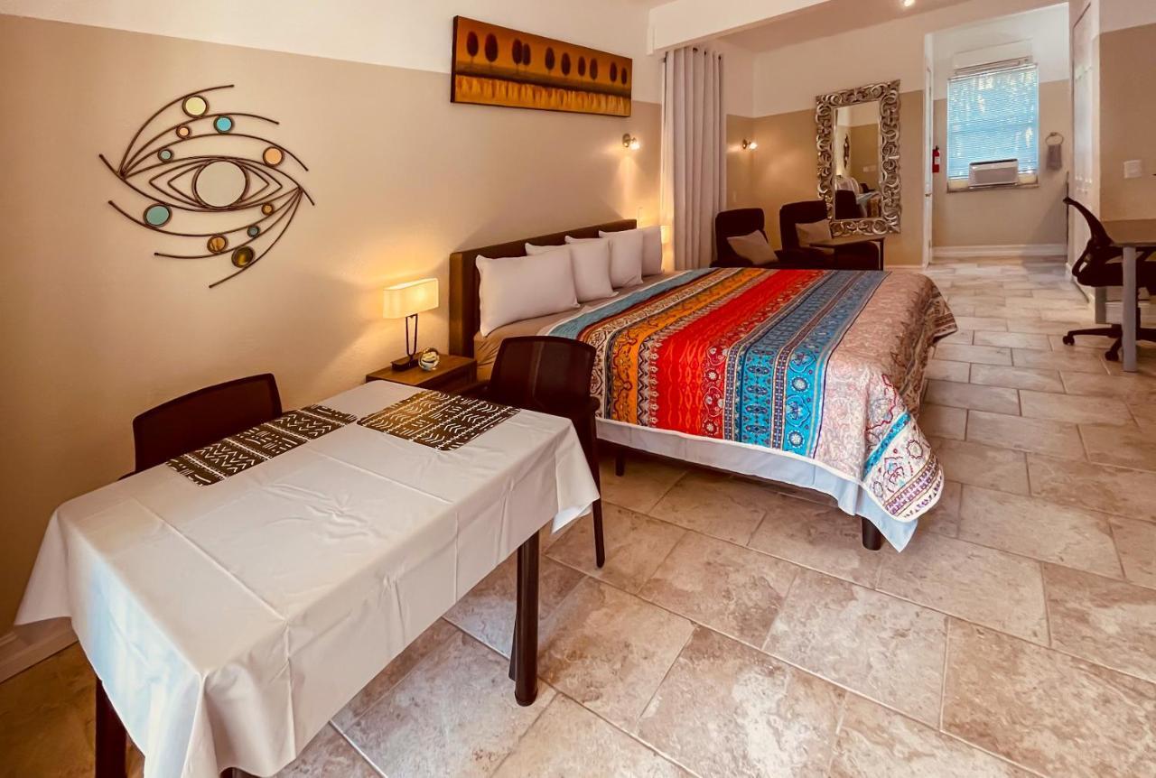 White Orchid Apartments 麥爾茲堡 外观 照片