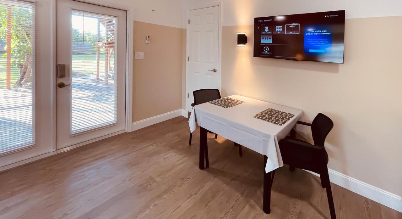 White Orchid Apartments 麥爾茲堡 外观 照片