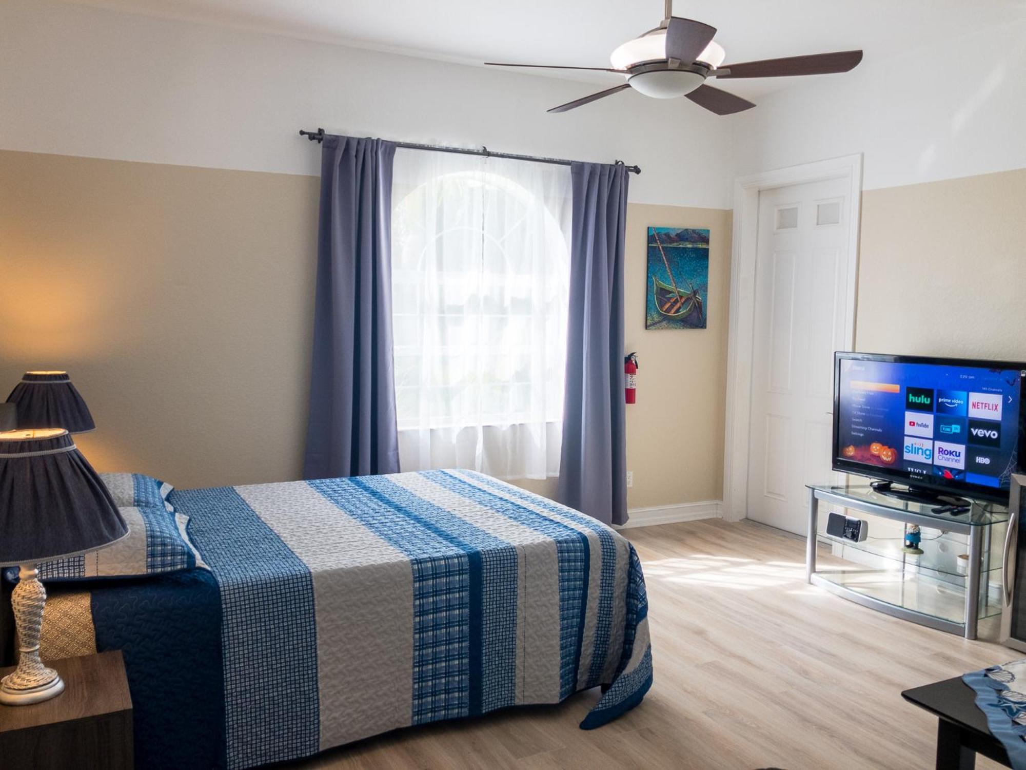White Orchid Apartments 麥爾茲堡 外观 照片